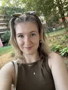 Szakács Réka 