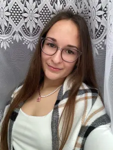 Vidra Eszter