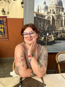 Fruzsi